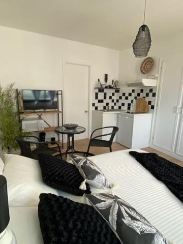 Appartements Pyrenees-Barthou По Екстериор снимка